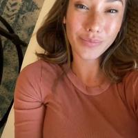 Eva Lovia